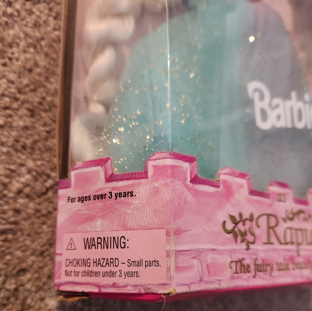 RAPUNZEL Barbie - Picture 8 of 12